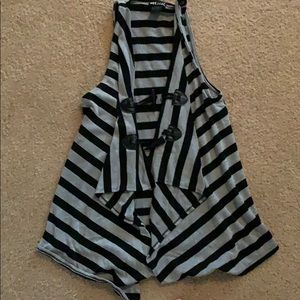 Striped over-vest accessory thing
